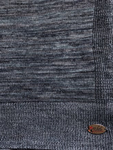 Knitted semi-instant blue grey lines